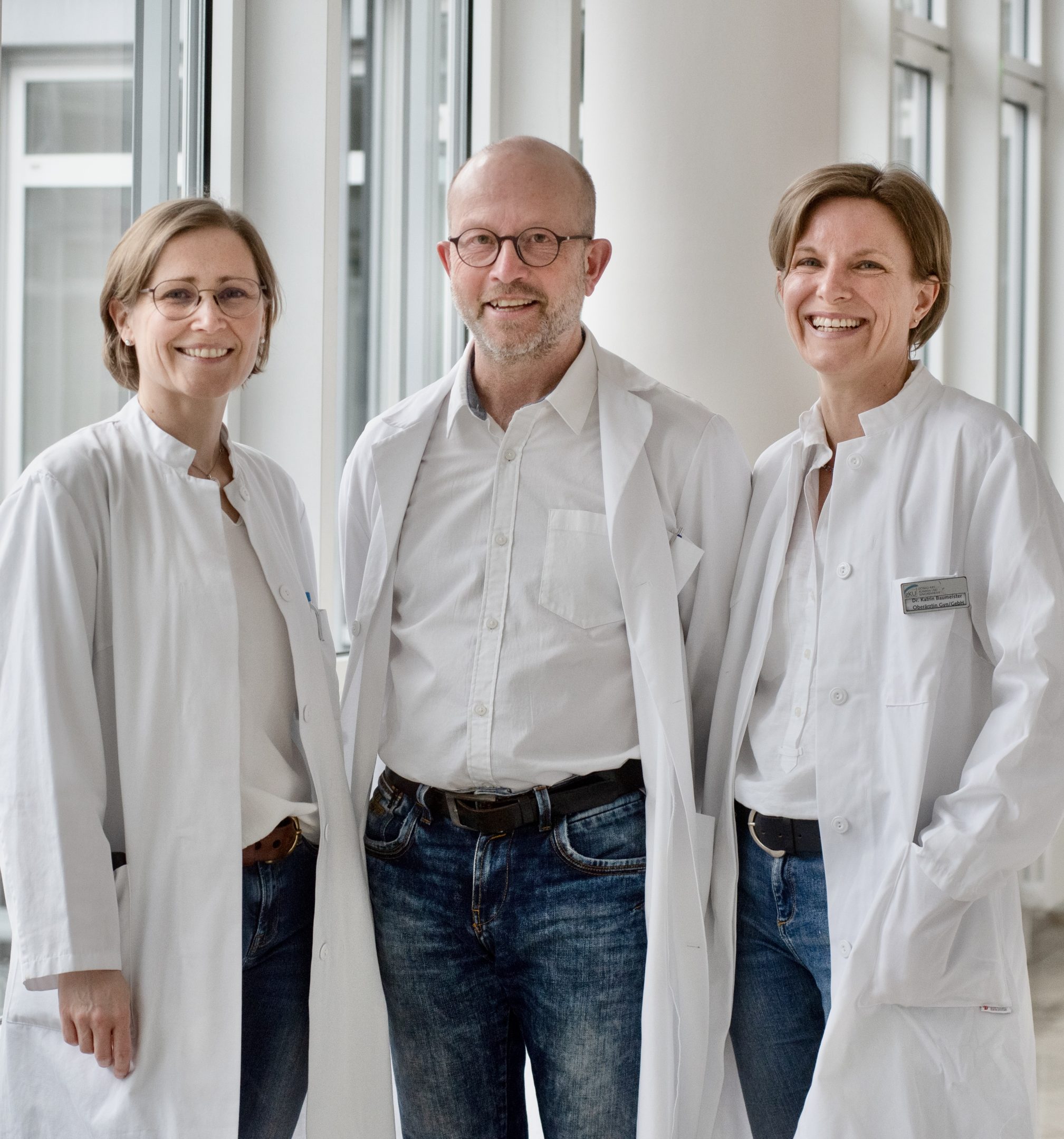 Chefarzt Dr. Bart Van de Pas, Oberärztin Anne-Kathrin Geisler, Oberärztin Katrin Baumeister